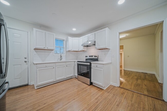 Photo - Spacious & Newly Renovated 5-Bedroom Home Available May 9!