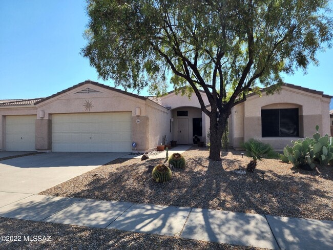Building Photo - 11598 N Flat Iron Dr