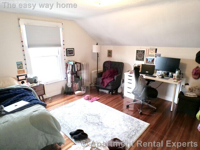 Photo - 26 Dover St Unit Dover Street