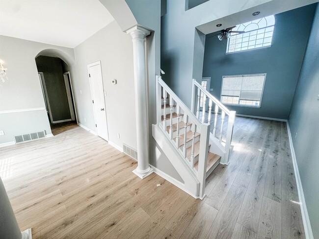 Photo - 9288 S Fairmont Cir