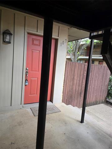 Photo - 4211 Newton Ave Unidad 107