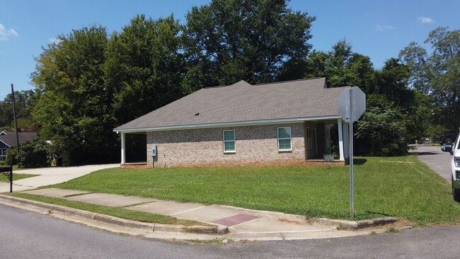 Photo - 2402 Prince Ave