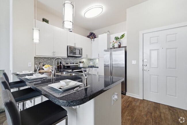 B1 2 habitaciones, 2 baños - 1084 pies cuadrados - Cocina - High Point Uptown