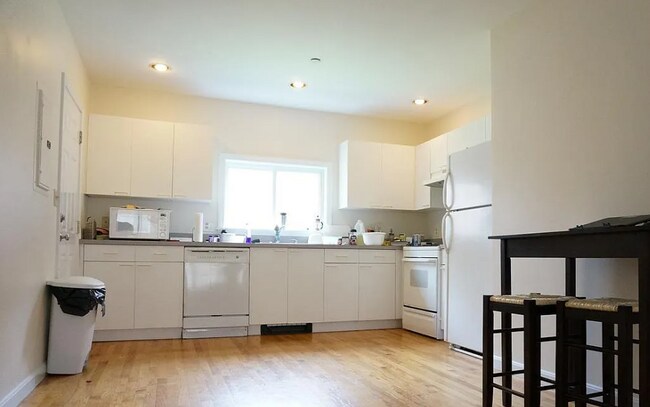 Photo - 58 Kent St Unit 2A