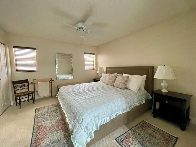 Photo - 4629 Poinciana St Unit 215