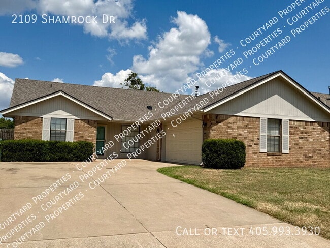 Building Photo - 2109 Shamrock Dr Rental