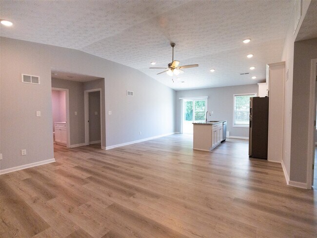 675 Denver Cir