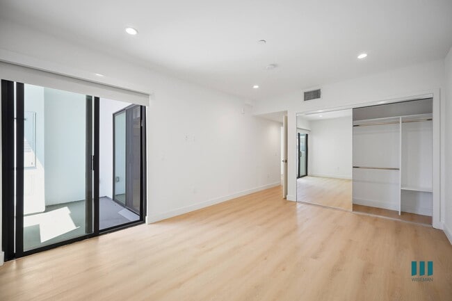 Photo - Hi Point Terrace by Wiseman