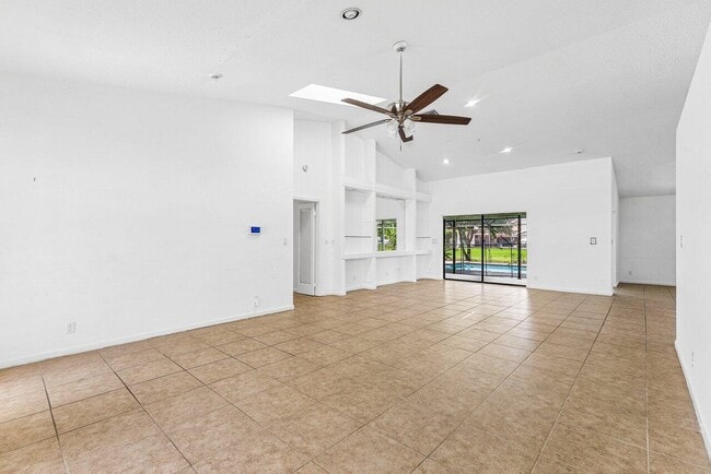 Photo - 14616 Autumn Ave