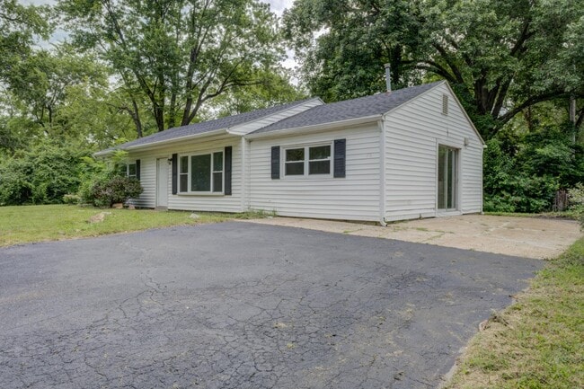 Photo - 11920 Bridgevale Ave