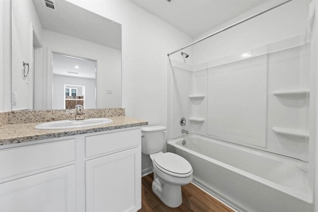108 Captain Dooley Ln