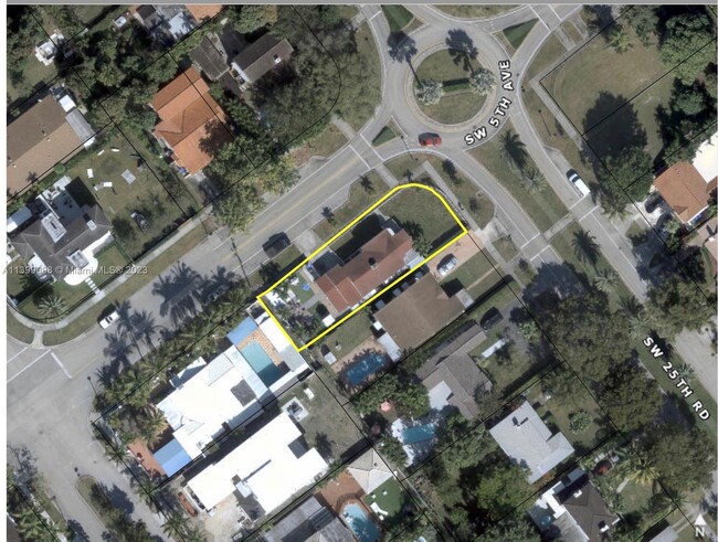 Photo - 470 SW 25th Rd