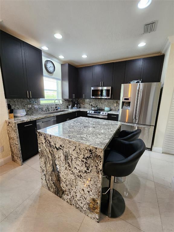 Photo - 956 NW 126th Ter