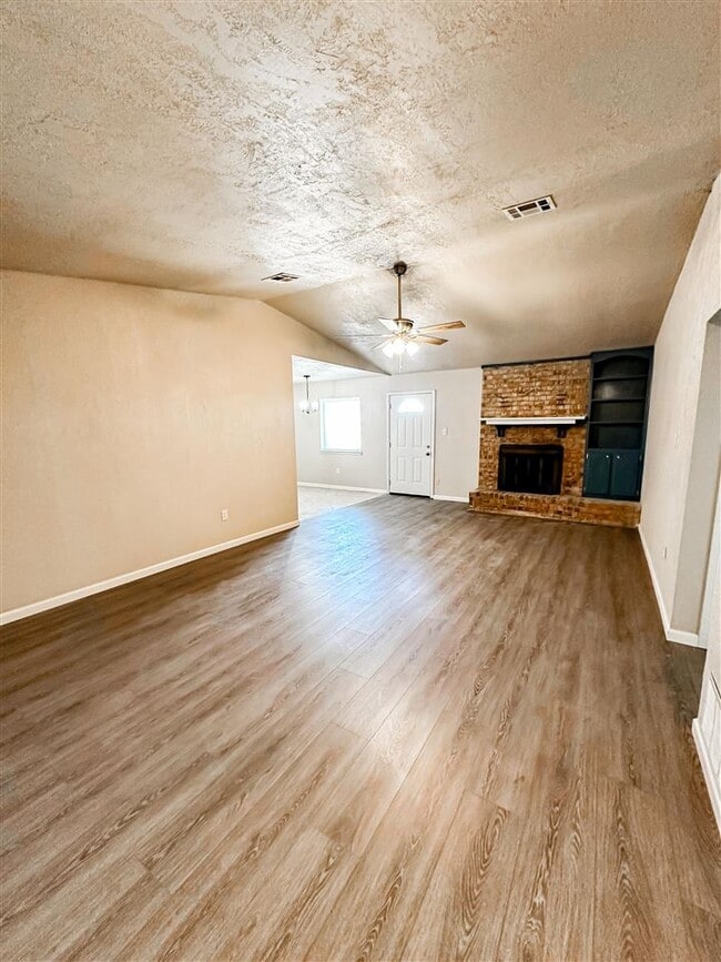 Photo - 7603 NW Andrews Ave