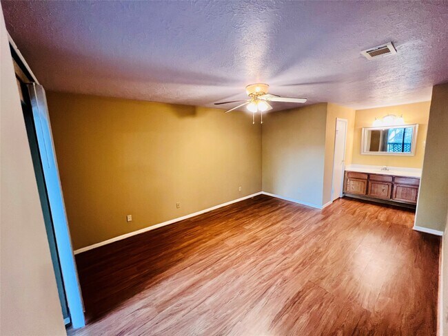 Photo - 12755 Mill Ridge Dr Unit 311