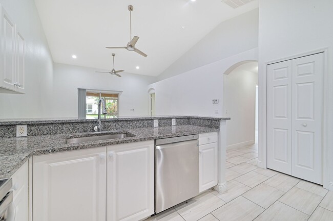 Photo - ** Rarely Available  ~ 3/2 Duplex W/ 2 Car Garage ~ Updated **