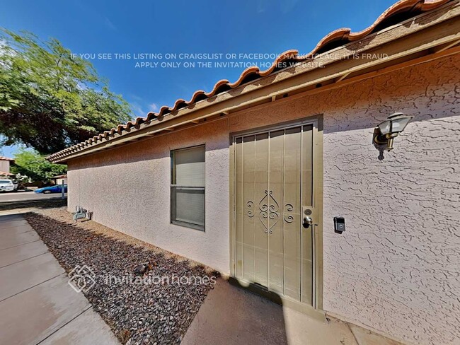 Photo - 4534 E Grove Ave