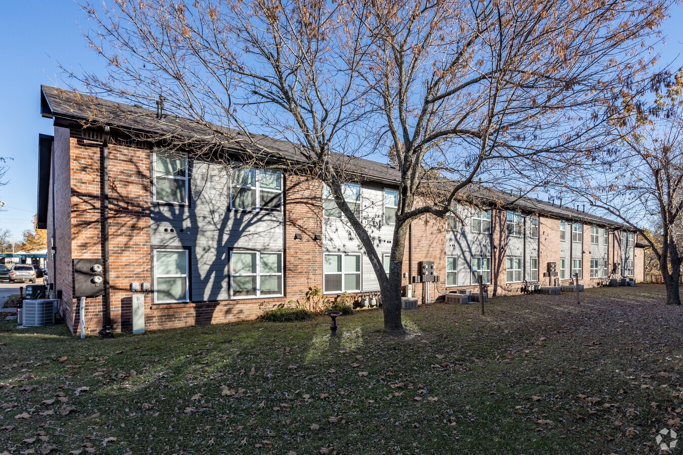 Lynx Crossing - Lynx Crossing Apartments