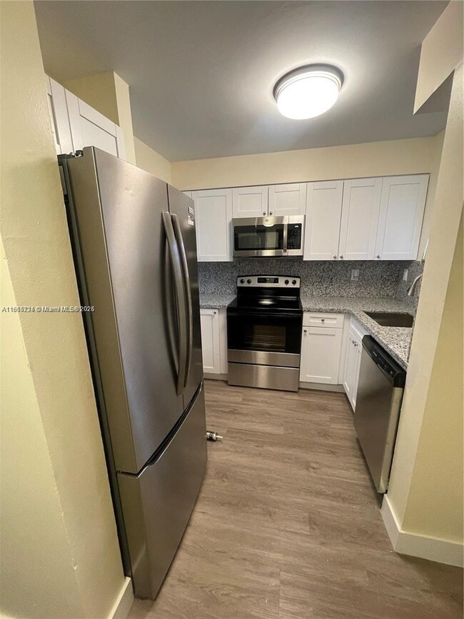 Photo - 14931 SW 82nd Ln Unidad 18-201 Rental