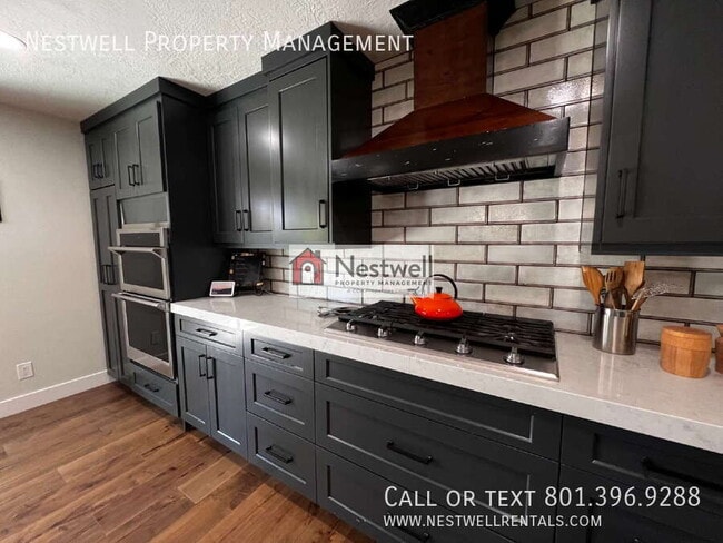 Photo - 1497 E Federal Heights Dr