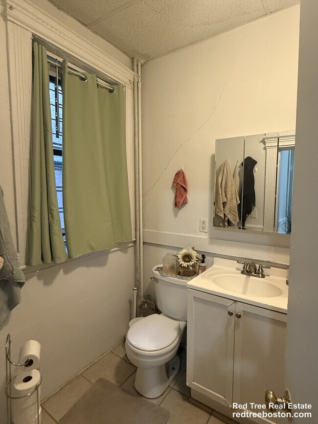 Photo - 238 Hemenway St Unit 6