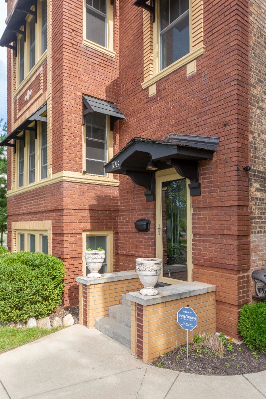 Photo - 108 S Notre Dame Ave Unit 2