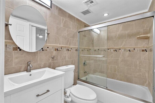 Photo - 2299 NW 77th Way Unidad 102