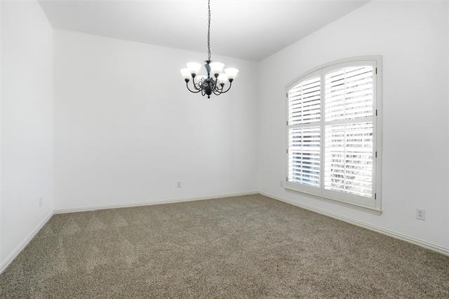 Photo - 1009 Raleigh Path