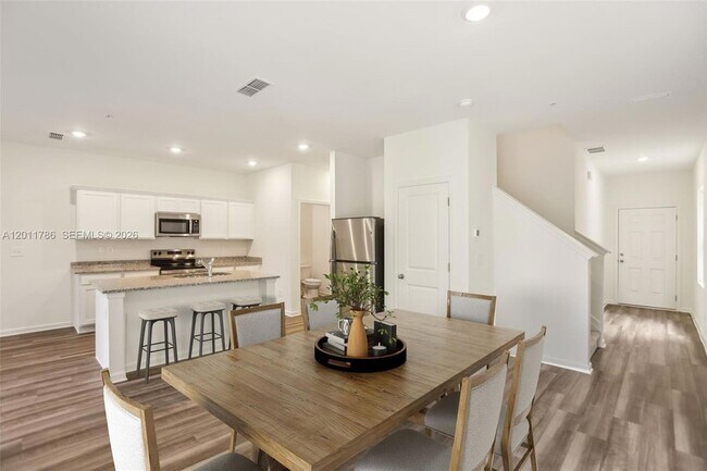 Photo - 2579 Grey Hawk Dr