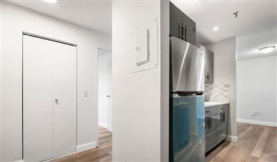 Photo - Colonial Point Apartments