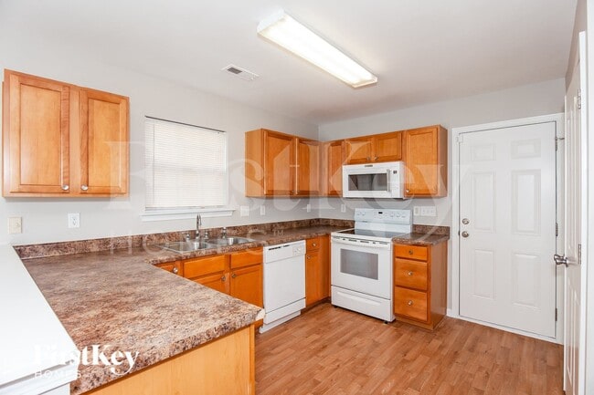 Photo - 7411 Mary Jo Helms Dr