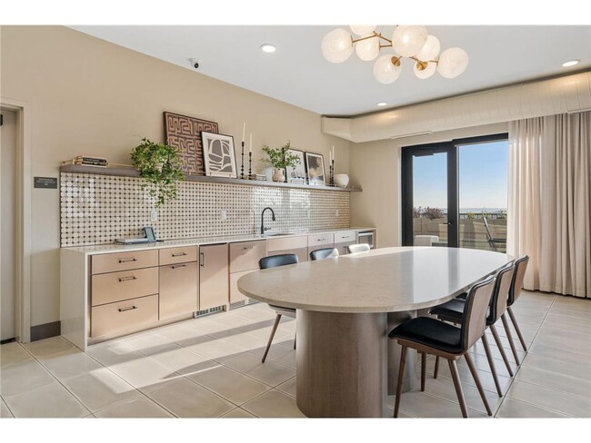 Photo - 470 Lexington Parkway S Unit 518