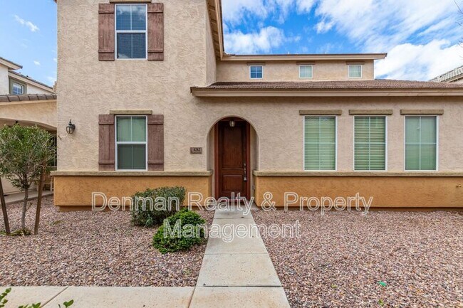 4262 E Carla Vista Dr