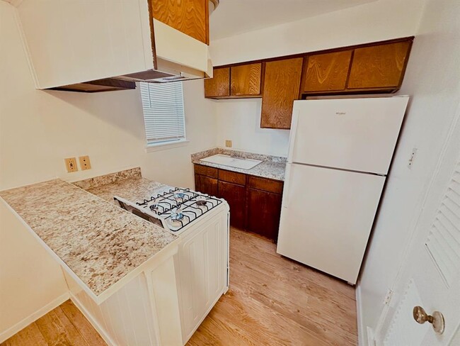 Photo - 4204 Speedway Unit 203