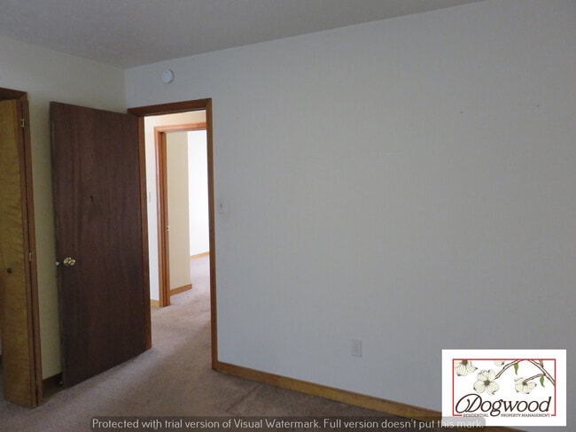 Photo - 101 N Mapleleaf Ave