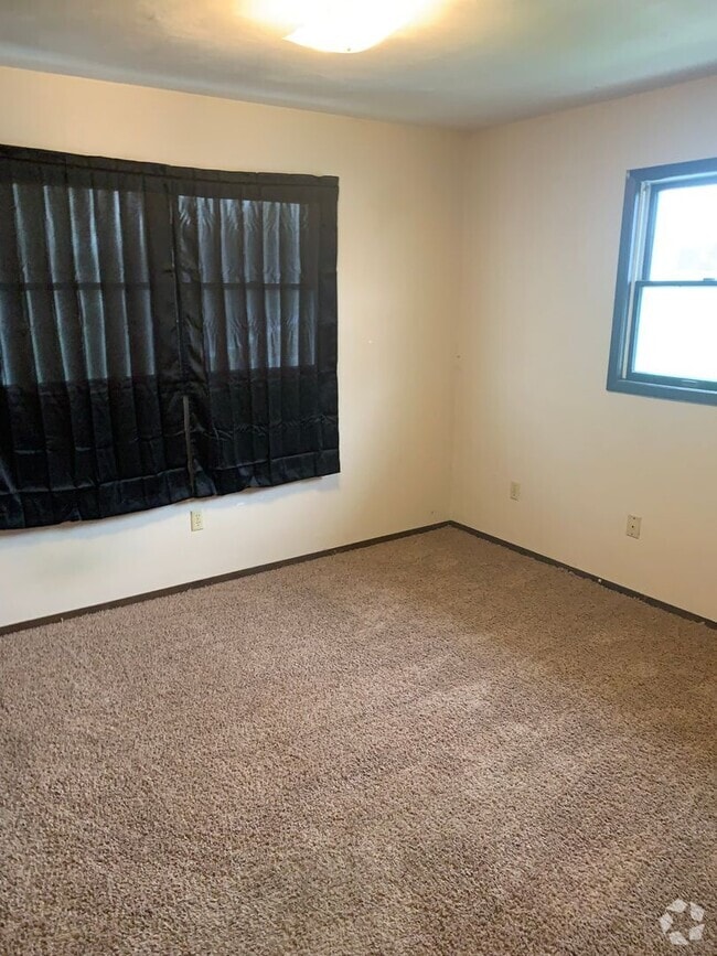Building Photo - 409 3rd Ave SW Unit 409 3rd Ave SW - 4 Rental