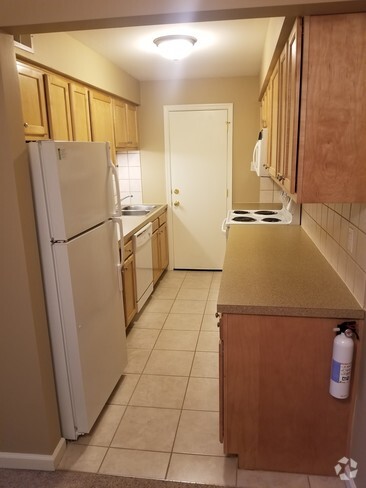 Building Photo - 700 Sweinhart Rd Unit B1 Rental