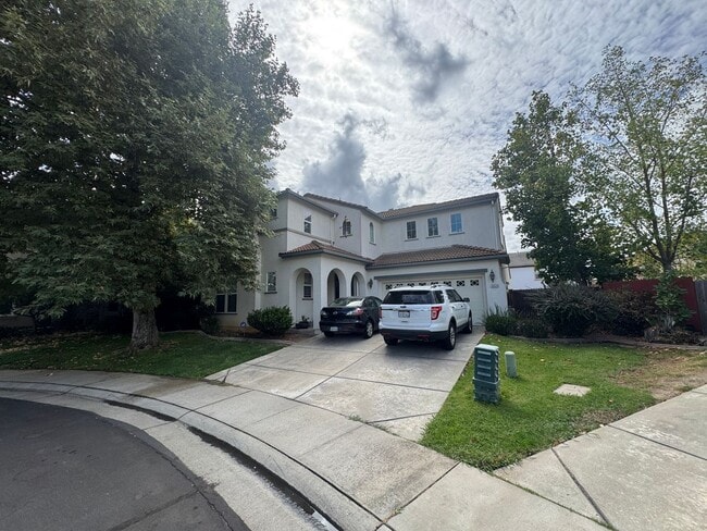 Photo - 5 Bed / 3.5 Bath | Elk Grove Single Family...