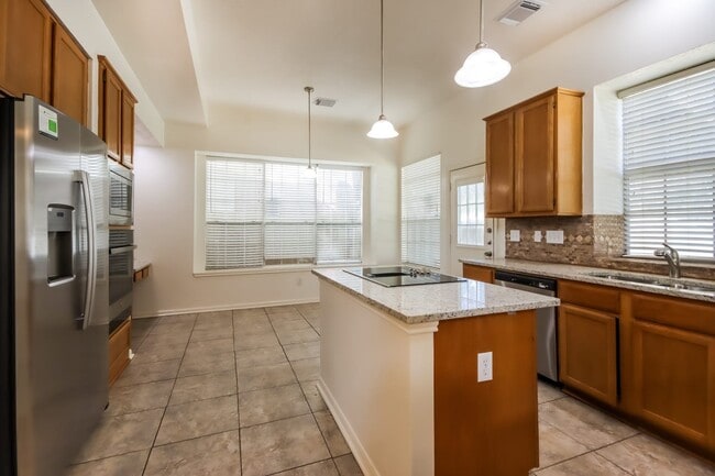 Photo - 3811 Spruce Bay Dr