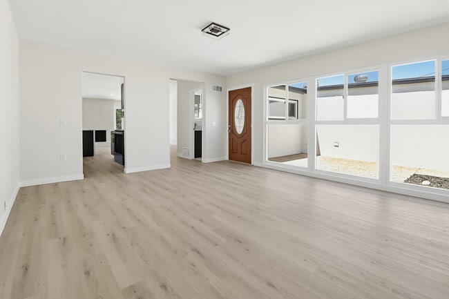 Photo - 6234 Crawford St