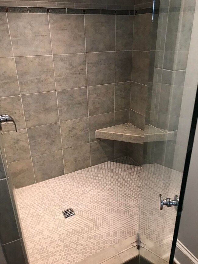 Photo - 7200 Airlie Pl