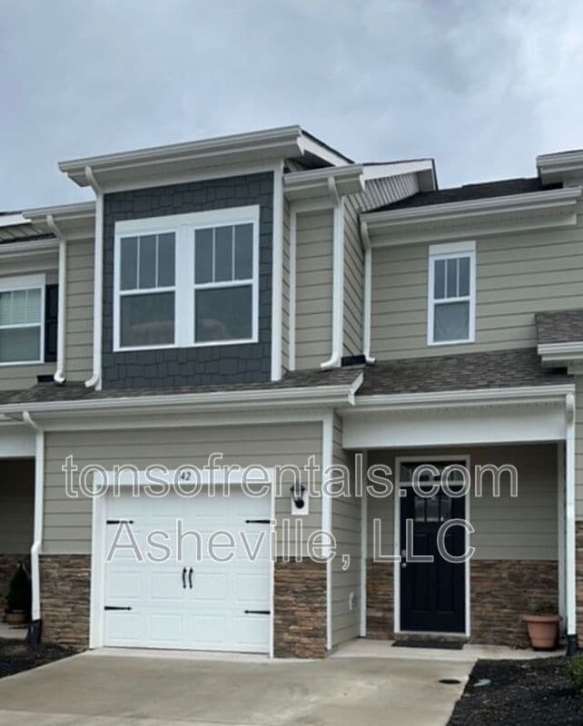 Photo - 142 Creekview Rd