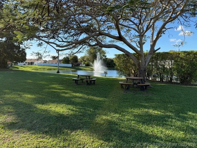 9599 Stones River Park Way