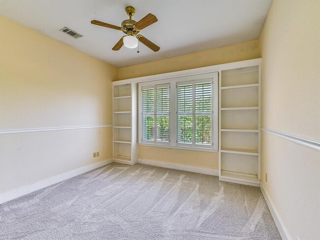 Photo - 3 Springwood