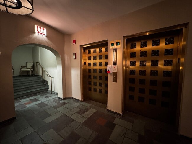 Photo - Boutique Luxury Living in Farcroft Park – 2 Bedroom Near the Beach Unit 404