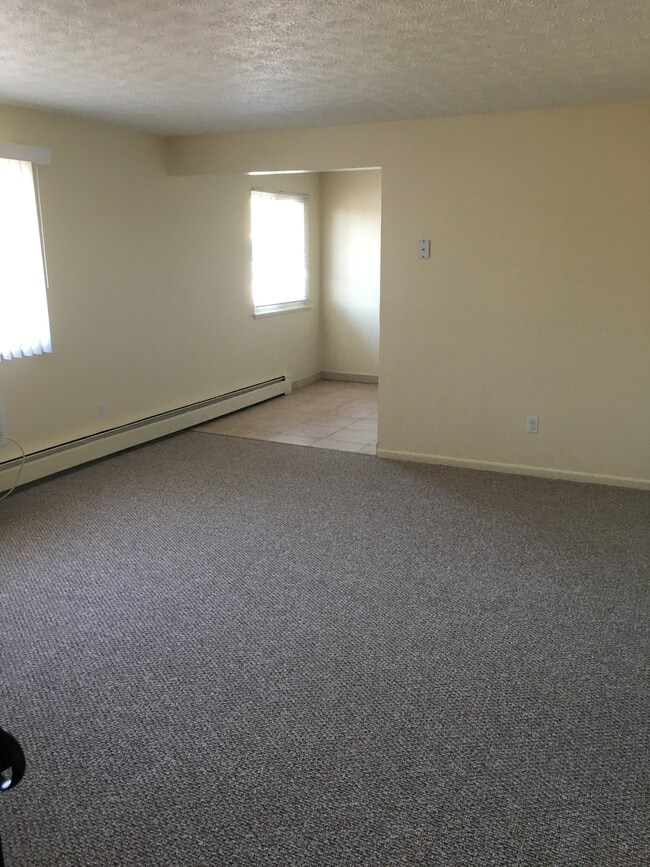 Photo - Westmont Apartments