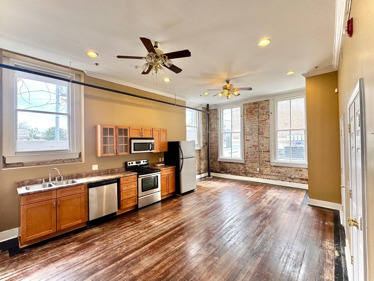 Photo - 519 Main St Unit 4