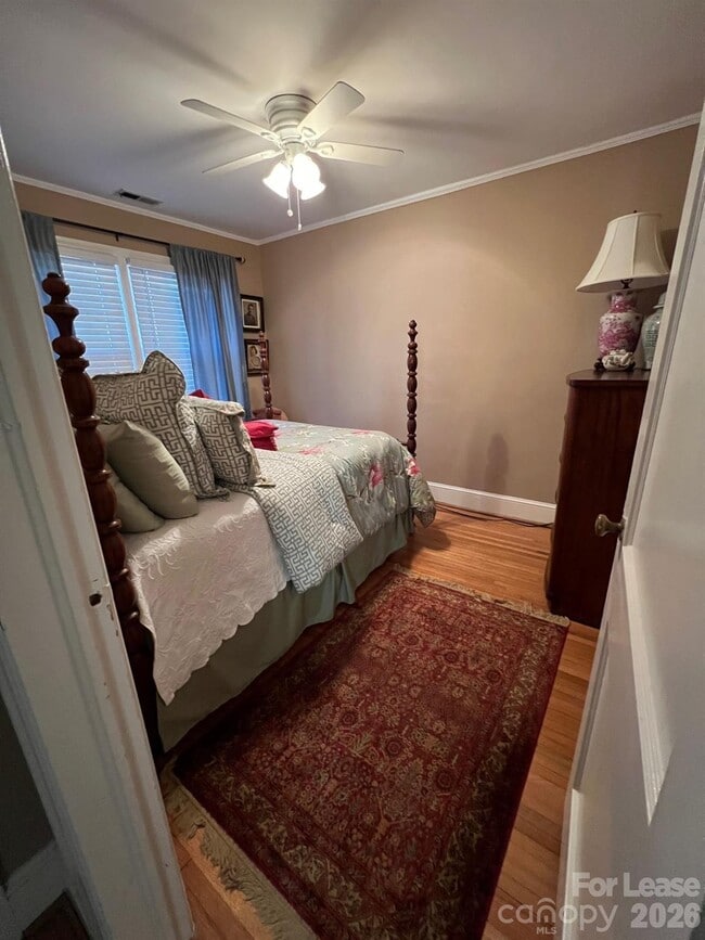 Photo - 1327 S Kings Dr