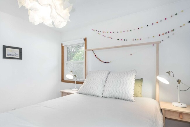 Photo - 3 BR eastside single family home. Fenced i...