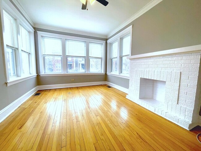 Photo - 5036 N Troy St Unit 1